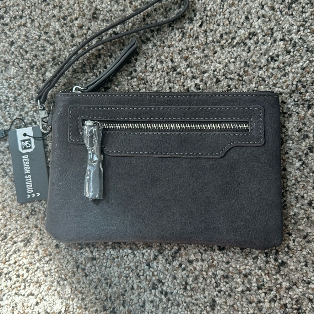 Wristlet, gray, 3 card slots, outer zipper